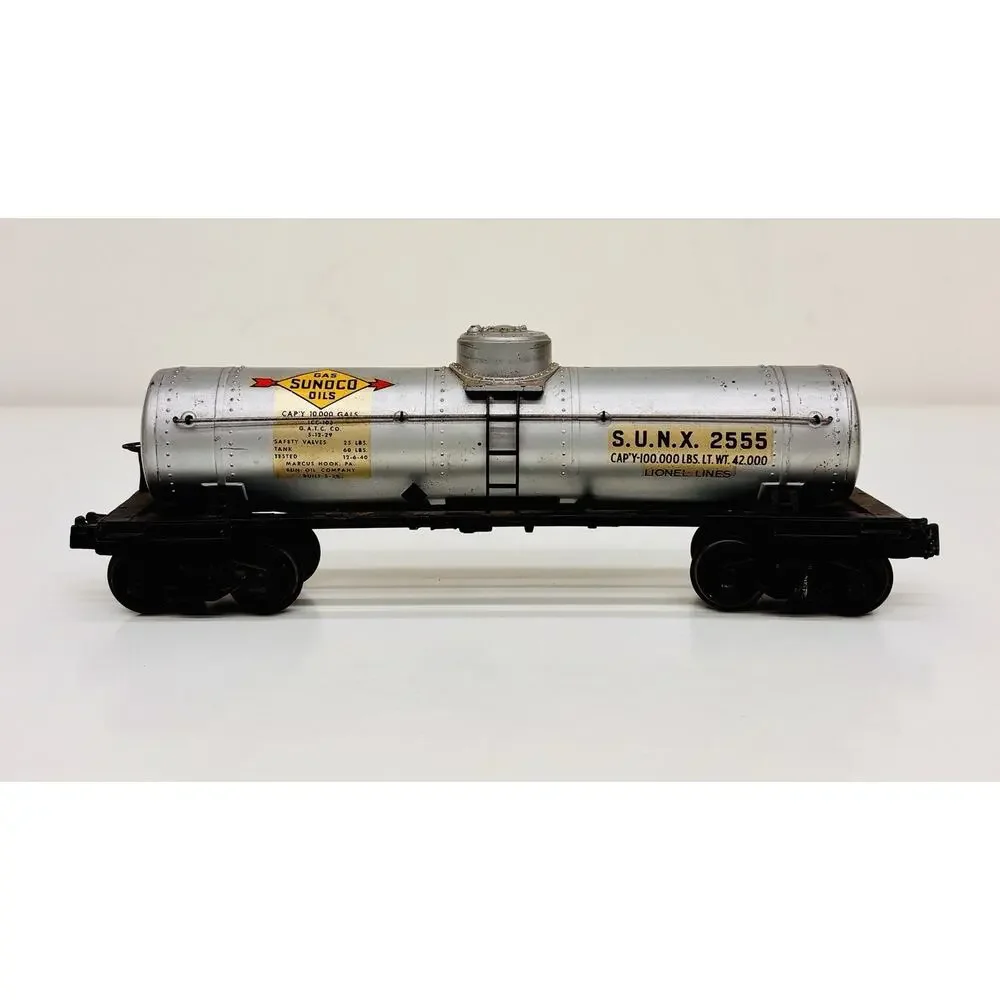 Lionel Postwar Sunoco Single Dome Metal Tank Car 2555